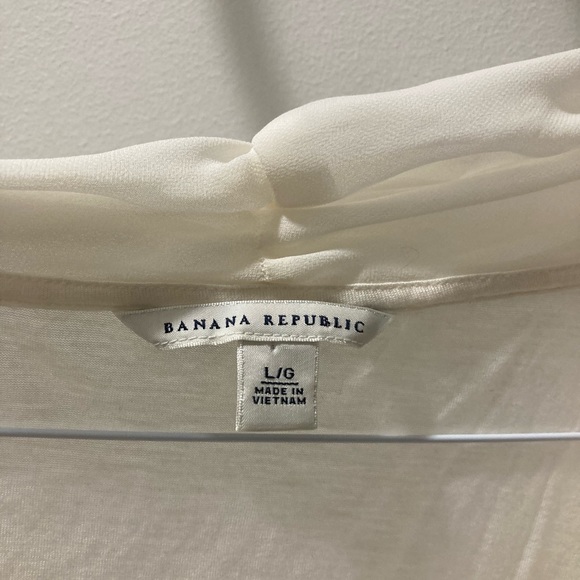 Banana Republic cream top L - Picture 2 of 3